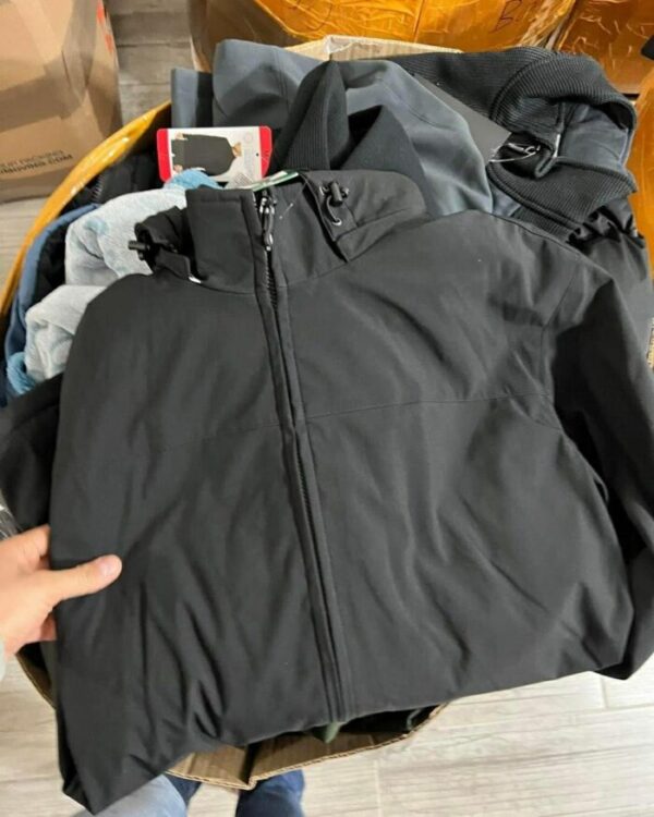 Winter jackets pallets - Image 2