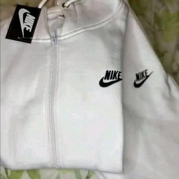 Nike clothing - Image 3