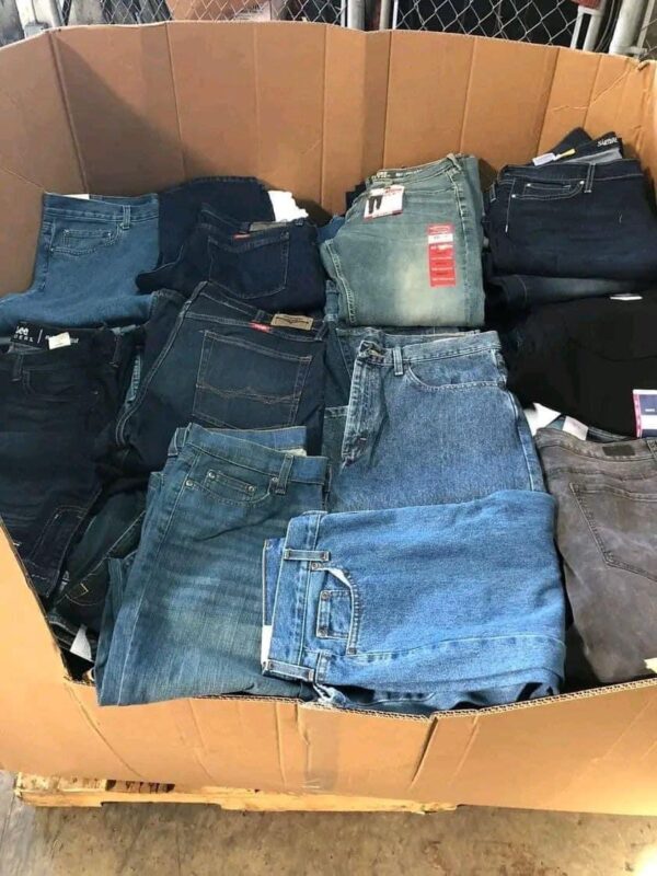 Levi’s Jean - Image 4