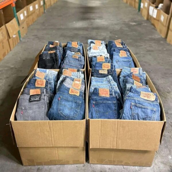 Levi’s Jean - Image 2