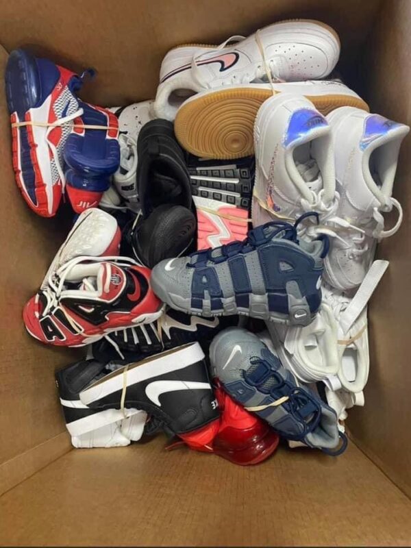 Mixed AMZ Clothing/bedding/shoes - Image 15