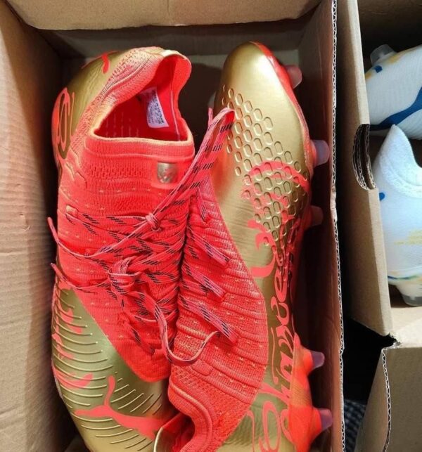 Soccer cleats - Image 6