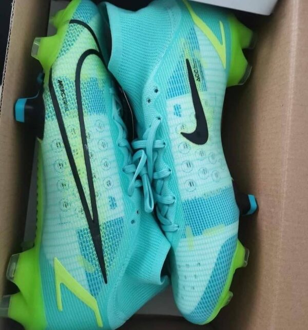 Soccer cleats - Image 7