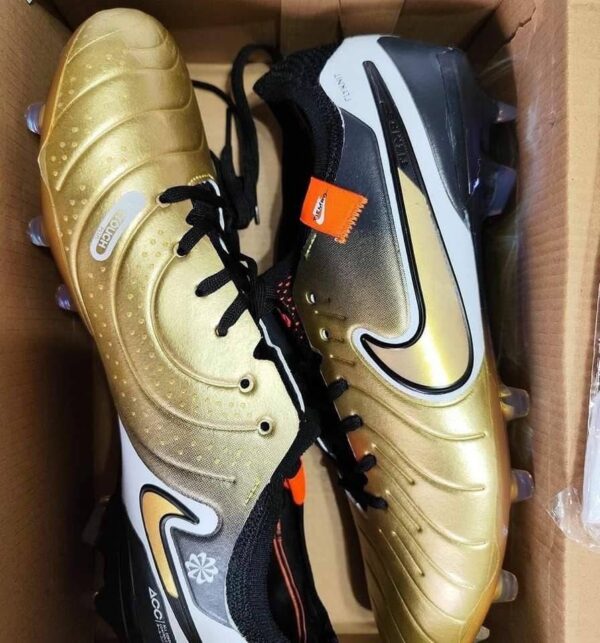 Soccer cleats - Image 8