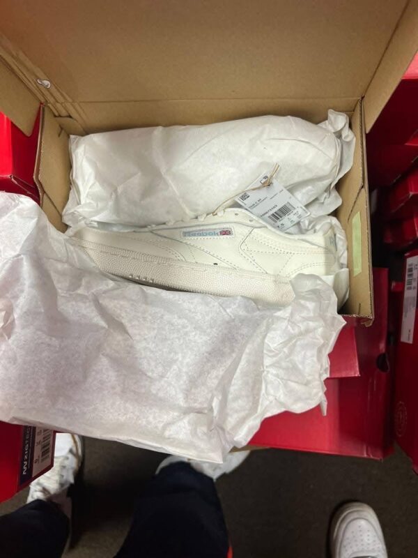 Reebok  sneakers - Image 6